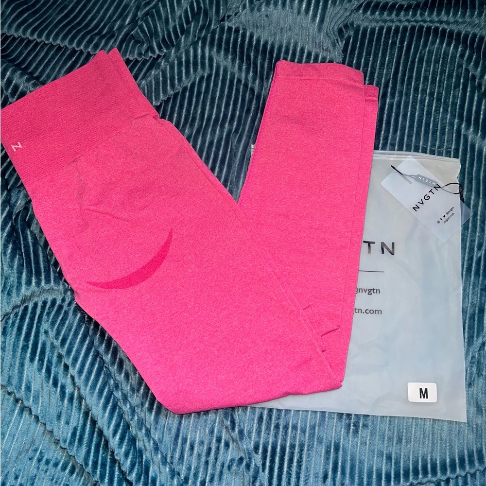 Nvgtn fuchsia leggings